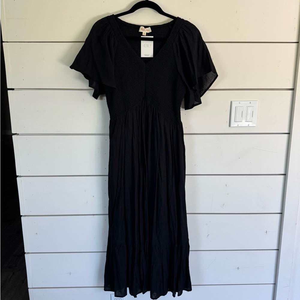 Henly Black Dress